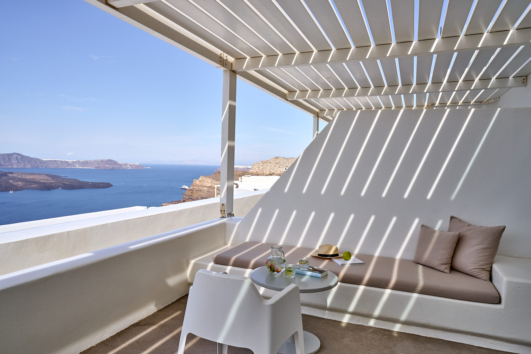 Standard Room with Caldera View | Lilium Hotel Santorini in Fira, Greece 